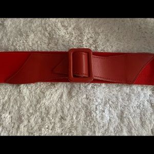 Red Belt size L EUC